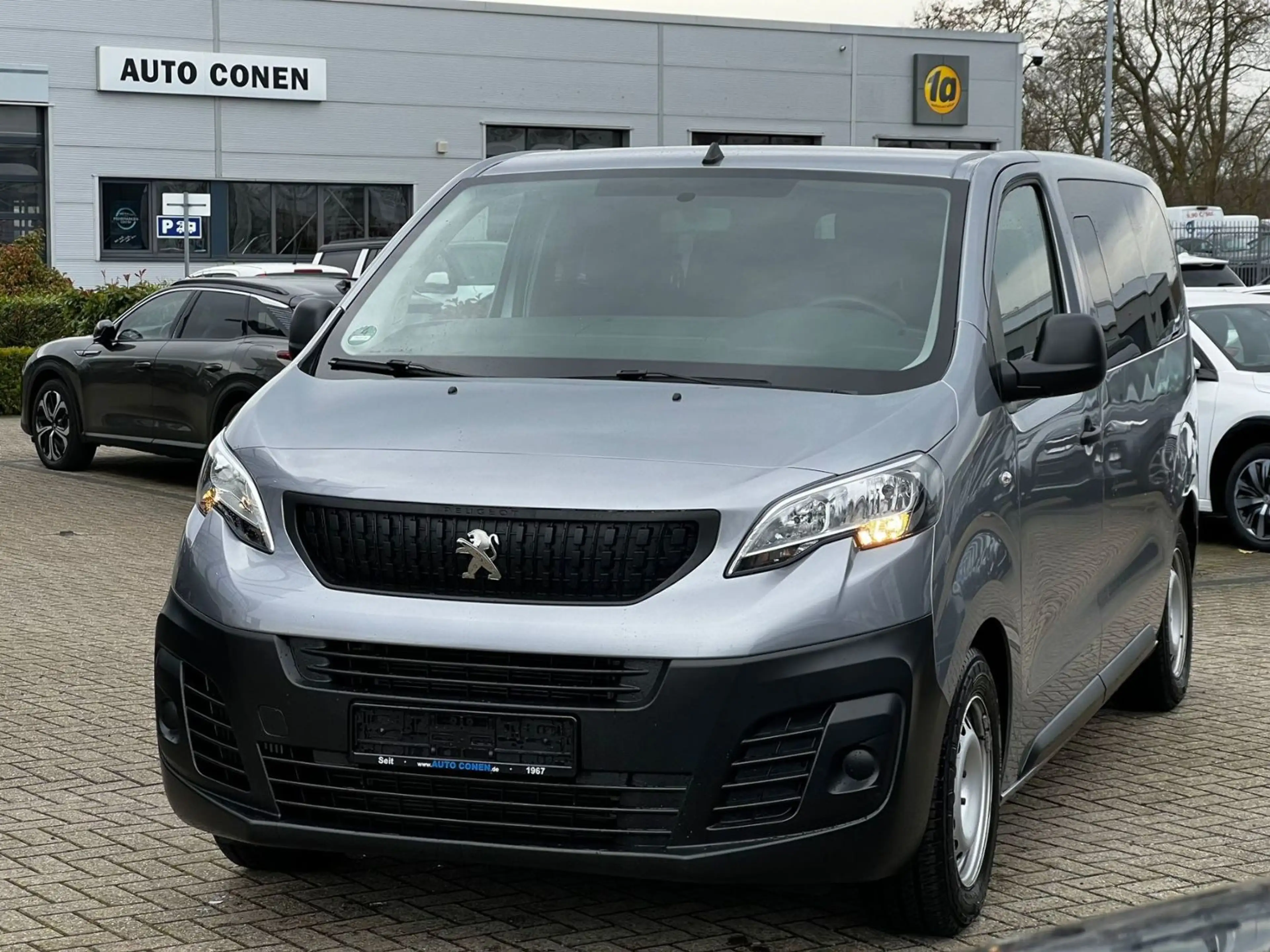 Peugeot Expert KOMBI L2 HDI 145S +9-Sitzer+WKR+