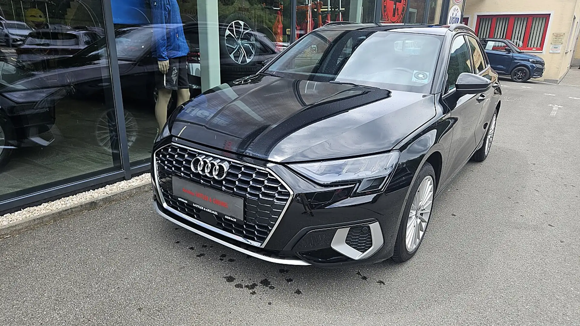 Audi A3 SB 30 TFSI S-tronic Schwarz - 2