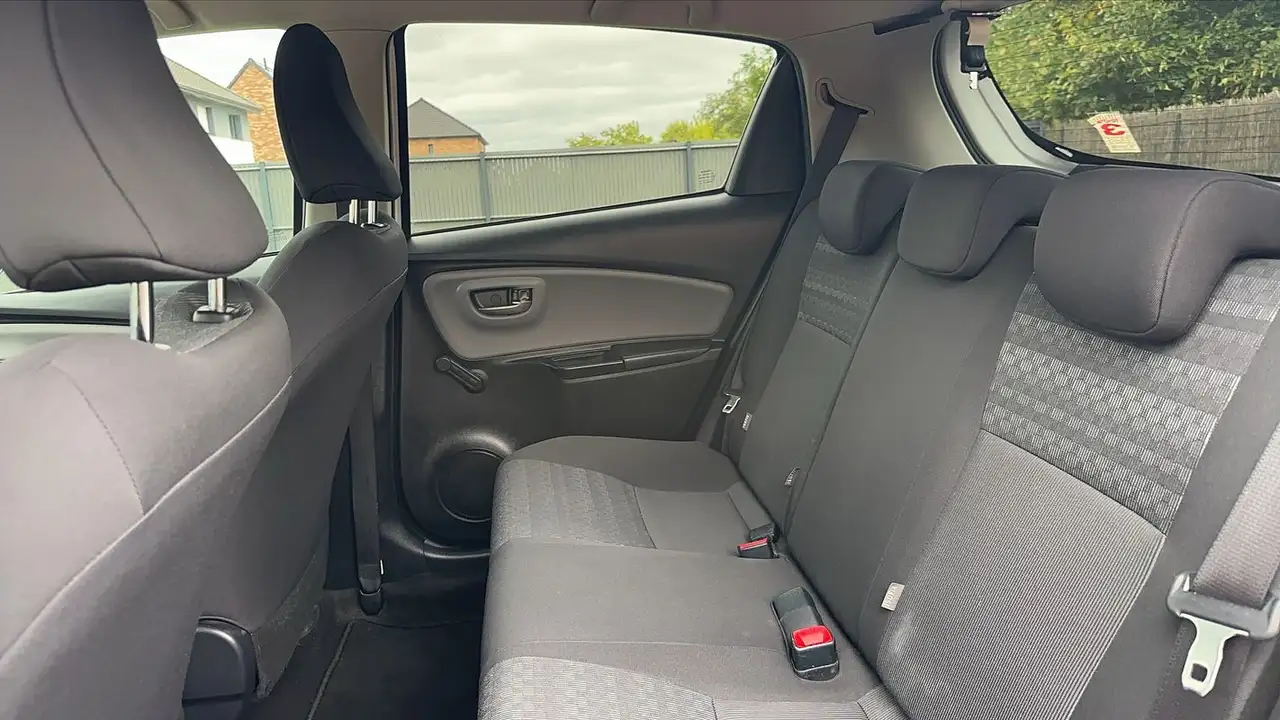 Toyota Yaris Yaris — photo 9