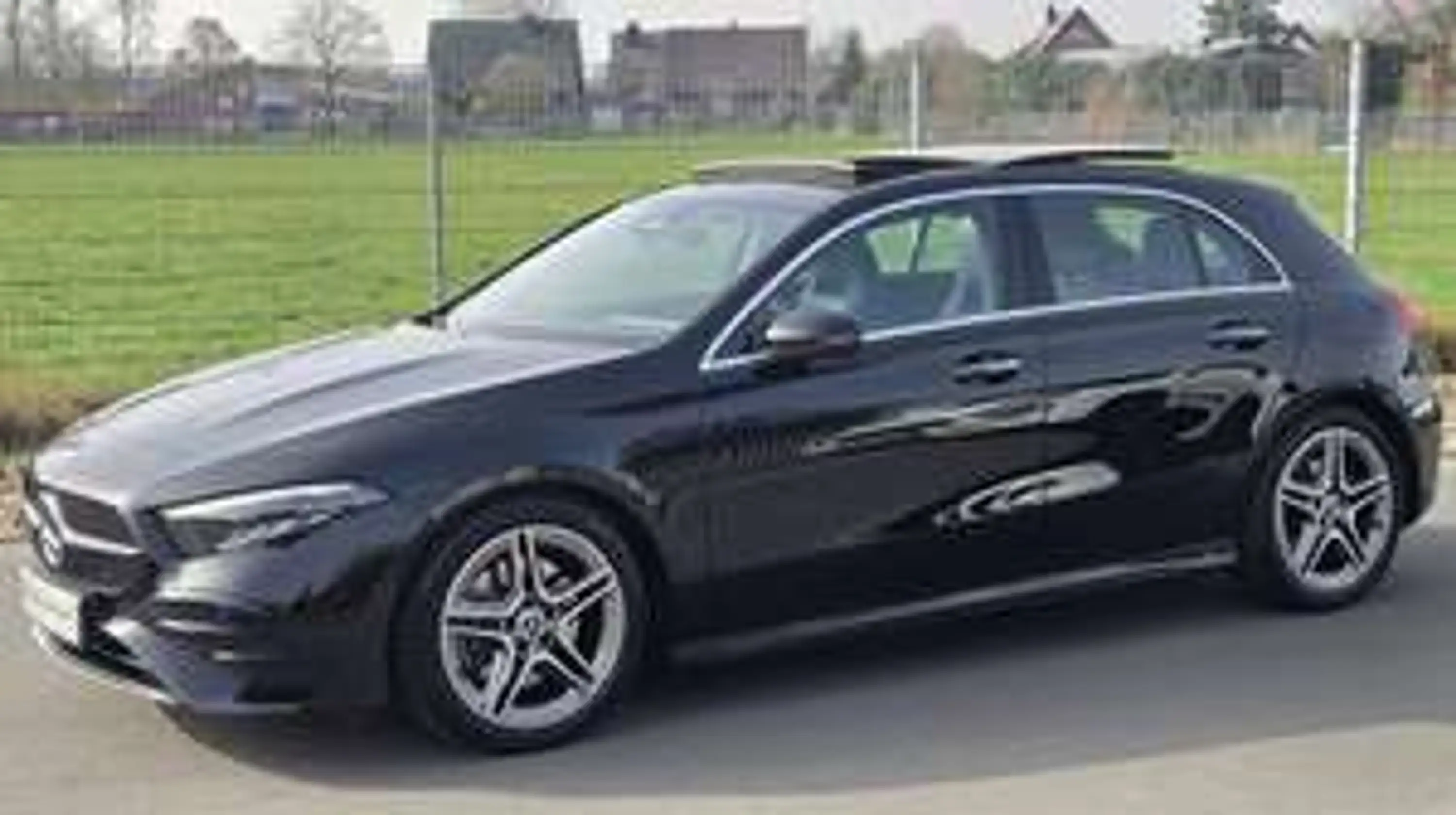 Mercedes-Benz A 220 A 220 4Matic AMG Standheizung Pano — photo 12