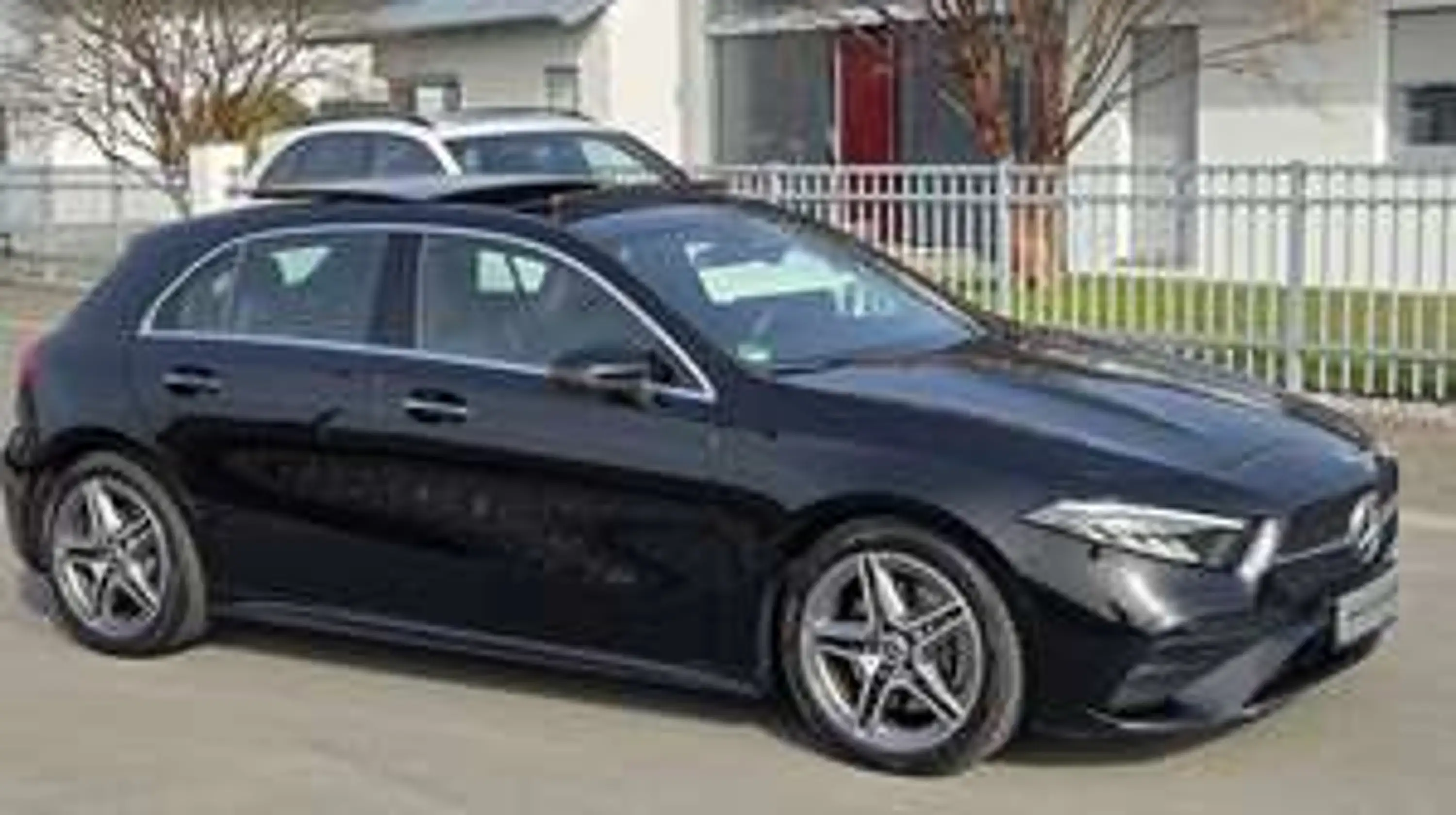 Mercedes-Benz A 220 A 220 4Matic AMG Standheizung Pano — photo 3