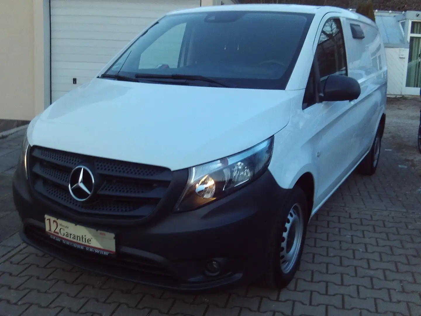 Mercedes-Benz Vito Kasten 114/CDI kompakt,NAVI,PDC, Blanc - 1