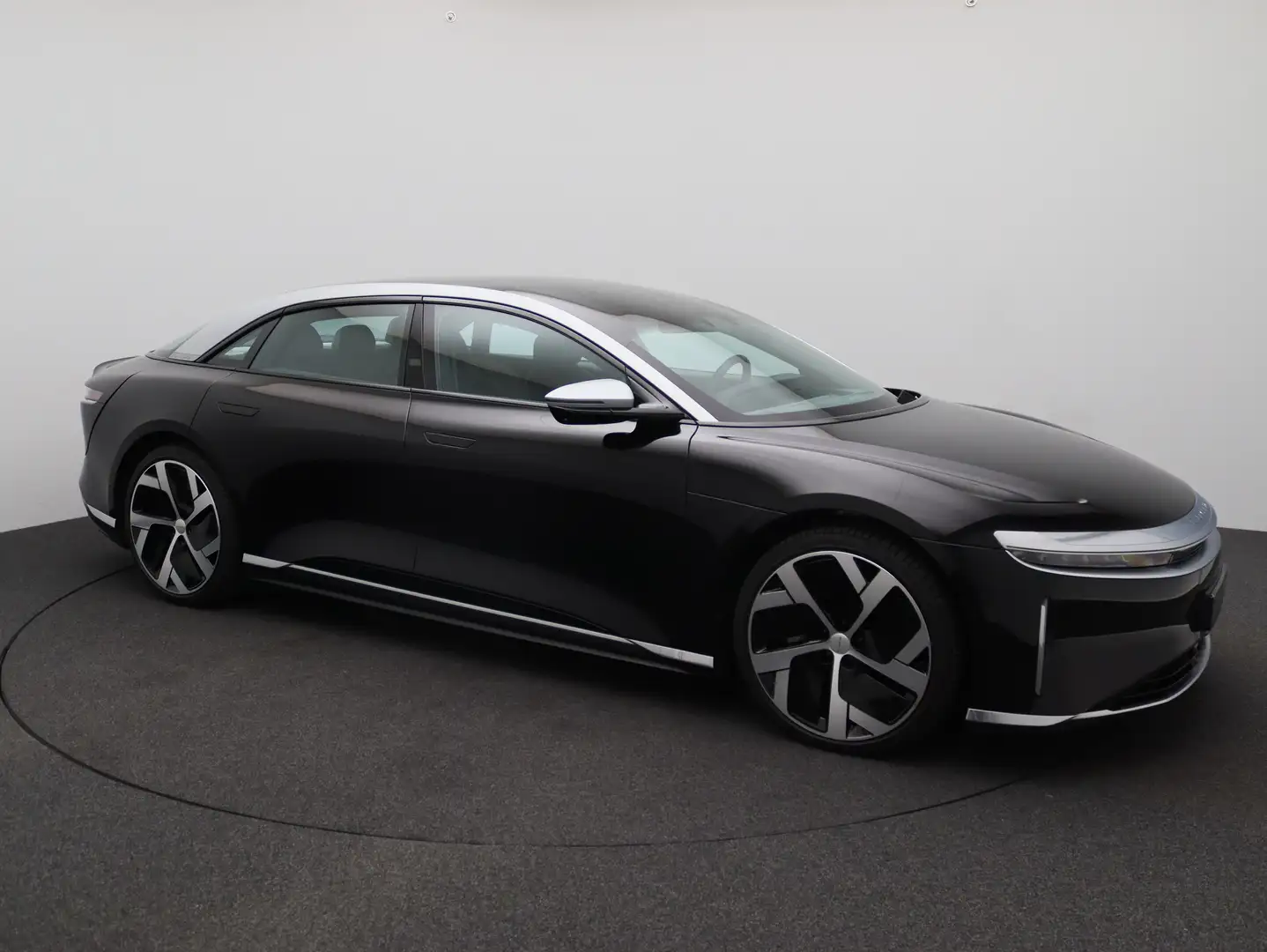 Lucid Air Dream Edition Performance Schwarz - 1