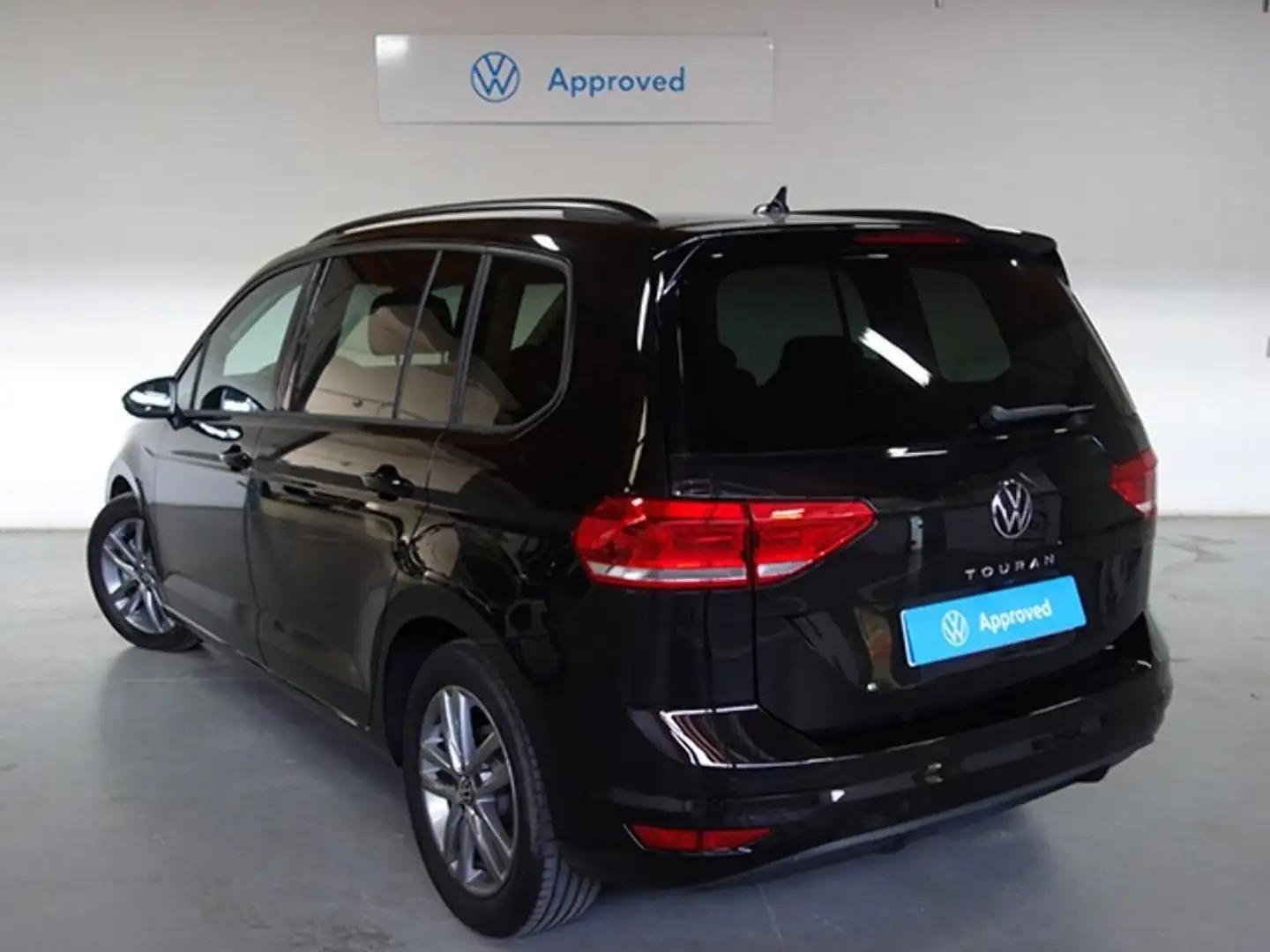Volkswagen Touran 1.5 TSI Más DSG7 110kW Negro - 2