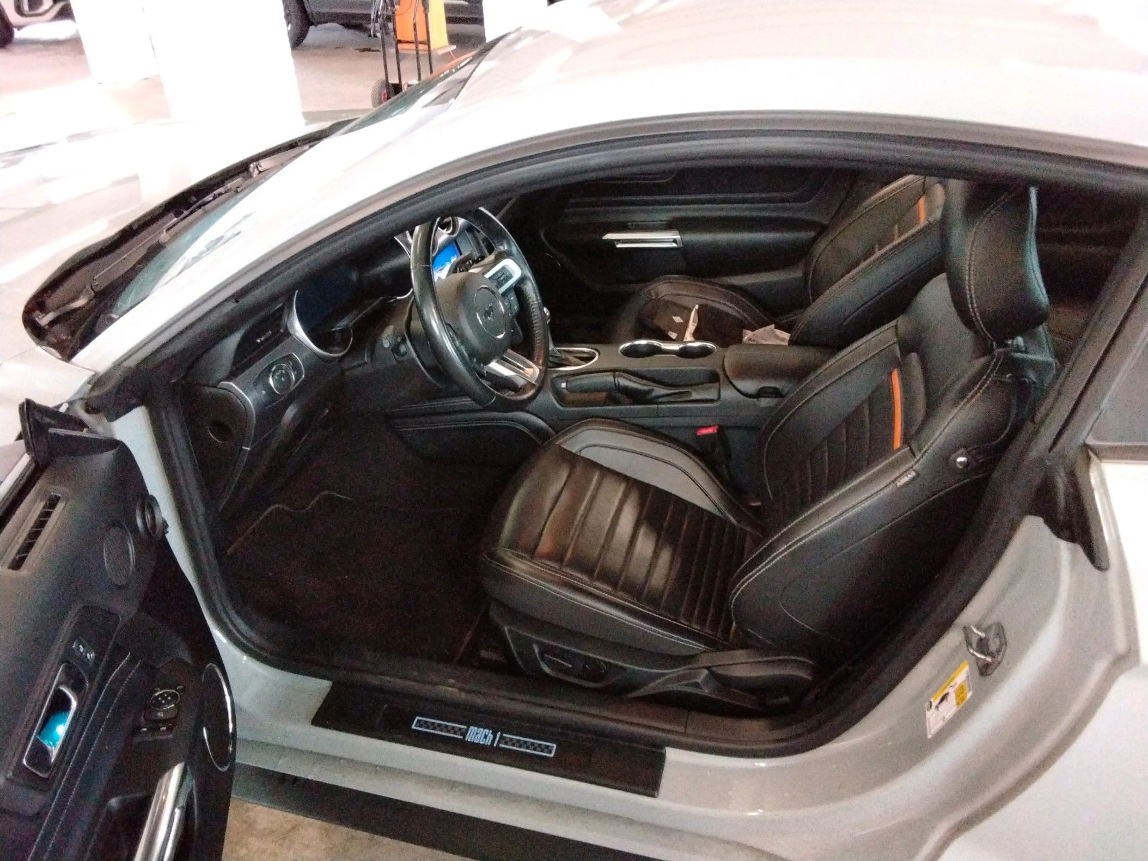 Ford Mustang 5.0Mach 1 Fastback MagneRide B&O 10-Gang — photo 4