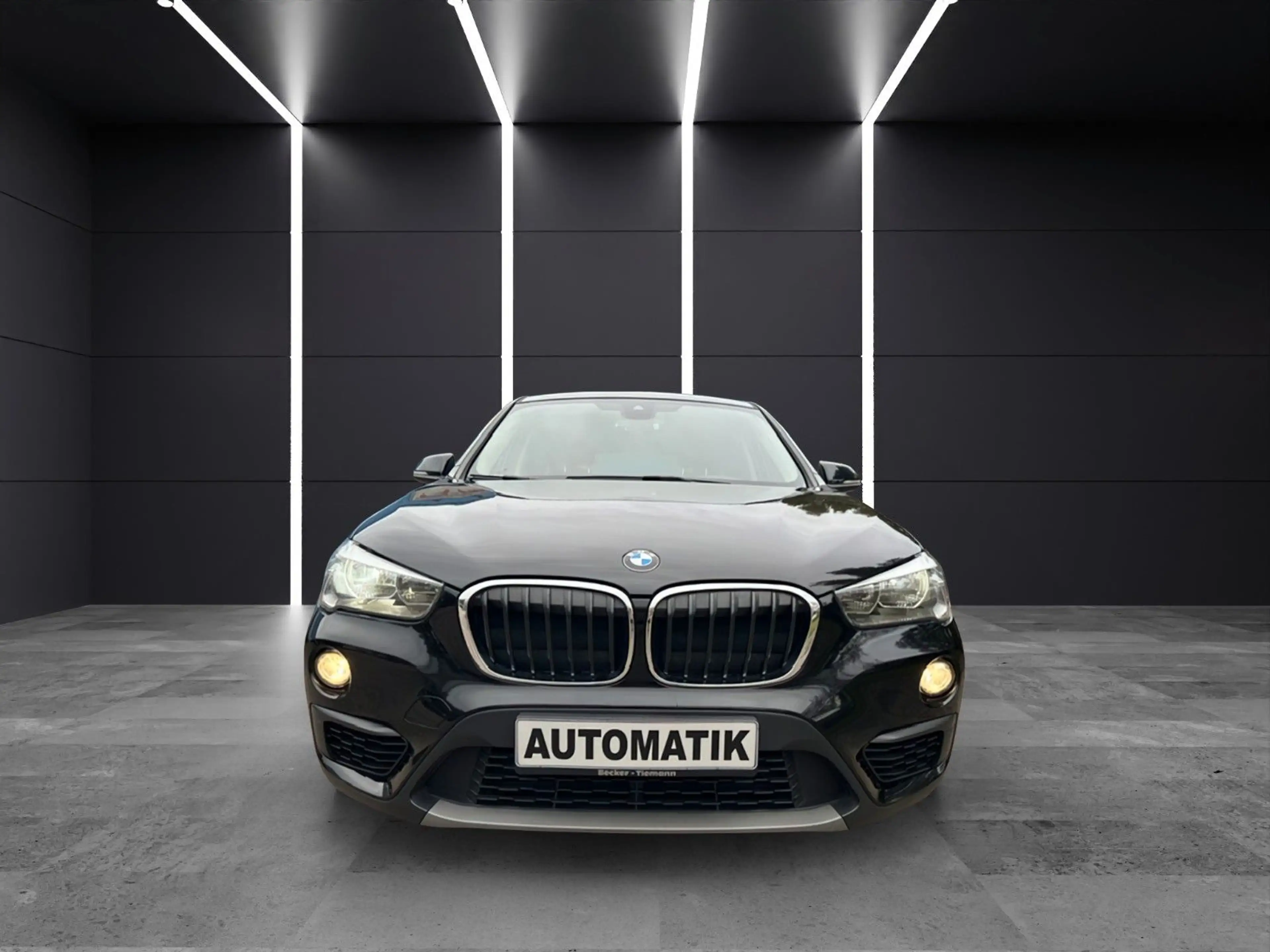 BMW X1 sDrive 18 d Advantage/LED/Navi/Sitzhzg/Busine — photo 3