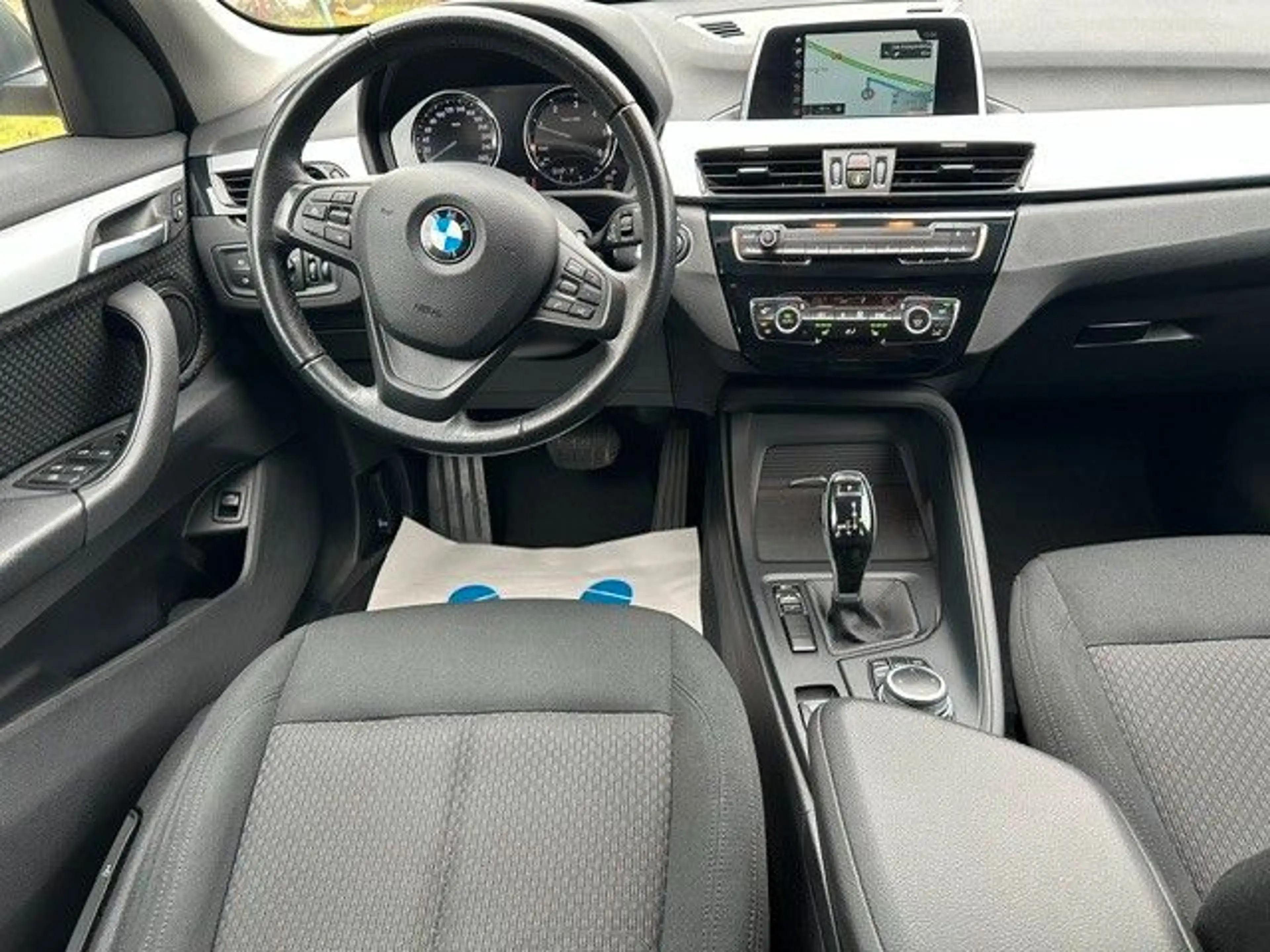 BMW X1 sDrive 18 d Advantage/LED/Navi/Sitzhzg/Busine — photo 11