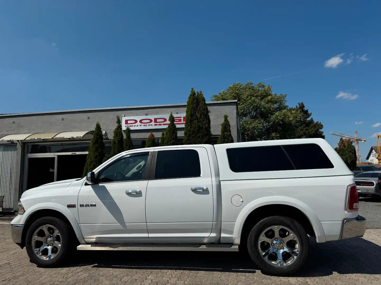 Dodge RAM 1500  5,7L CREW CAB LARAMIE LPG/VOLLAUSST. Weiß - 2