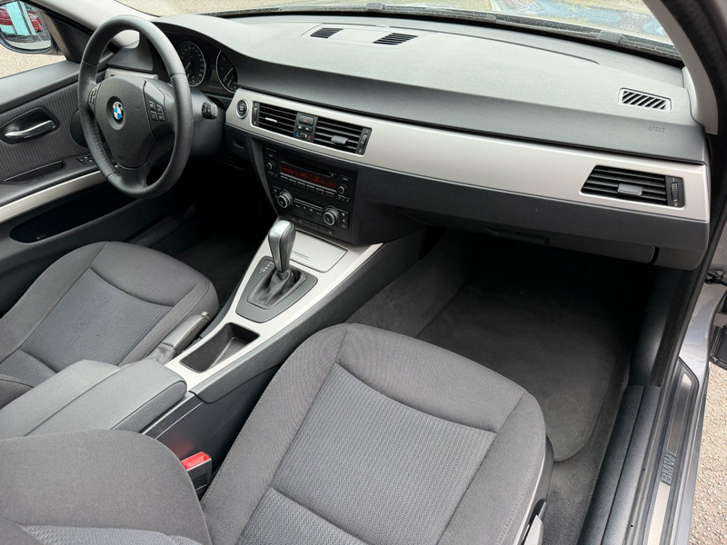 BMW 318 iA Limousine/Automatik/Xenon/PDC/SHZ/1.Hand — photo 10