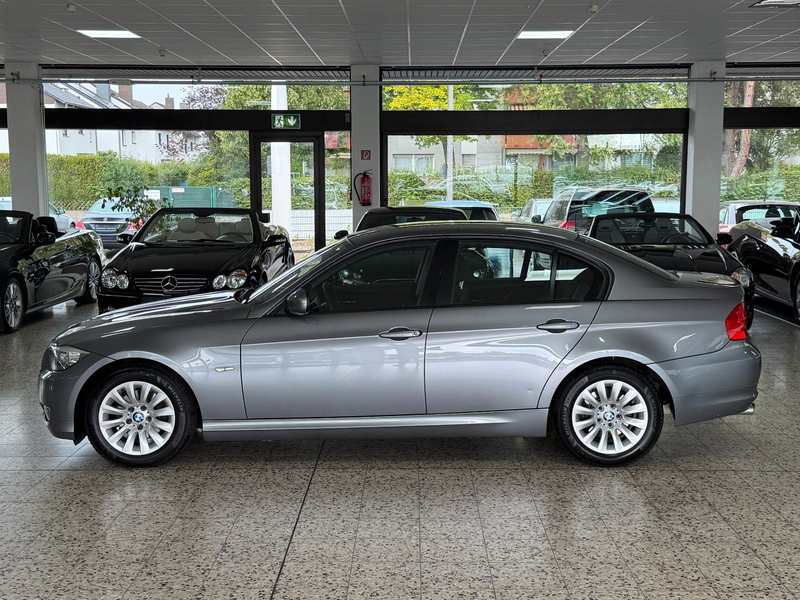 BMW 318 iA Limousine/Automatik/Xenon/PDC/SHZ/1.Hand — photo 5