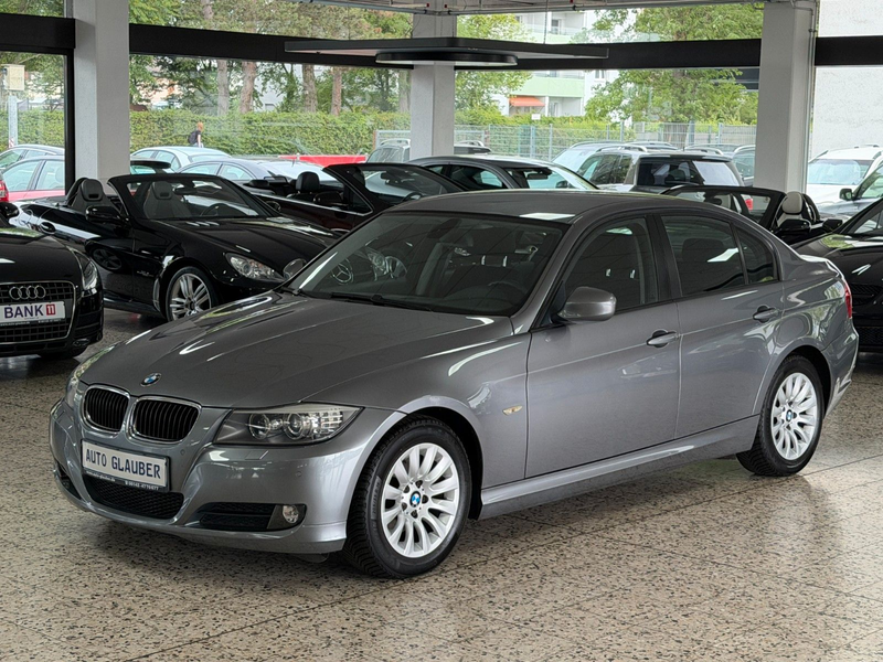 BMW 318 iA Limousine/Automatik/Xenon/PDC/SHZ/1.Hand — photo 3
