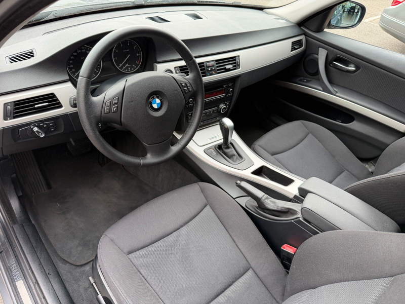 BMW 318 iA Limousine/Automatik/Xenon/PDC/SHZ/1.Hand — photo 9