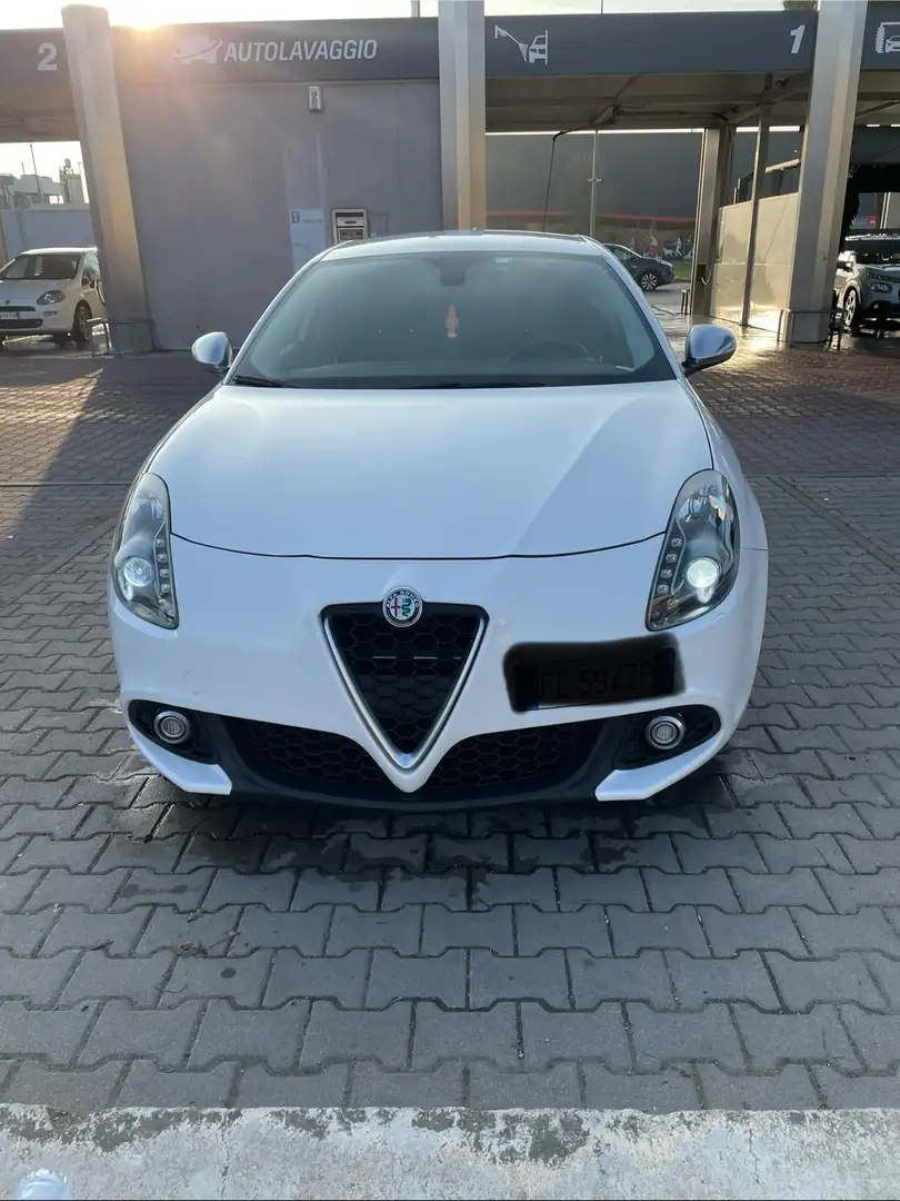 Alfa Romeo Giulietta 1.6 jtdm super  120cv Bianco - 1