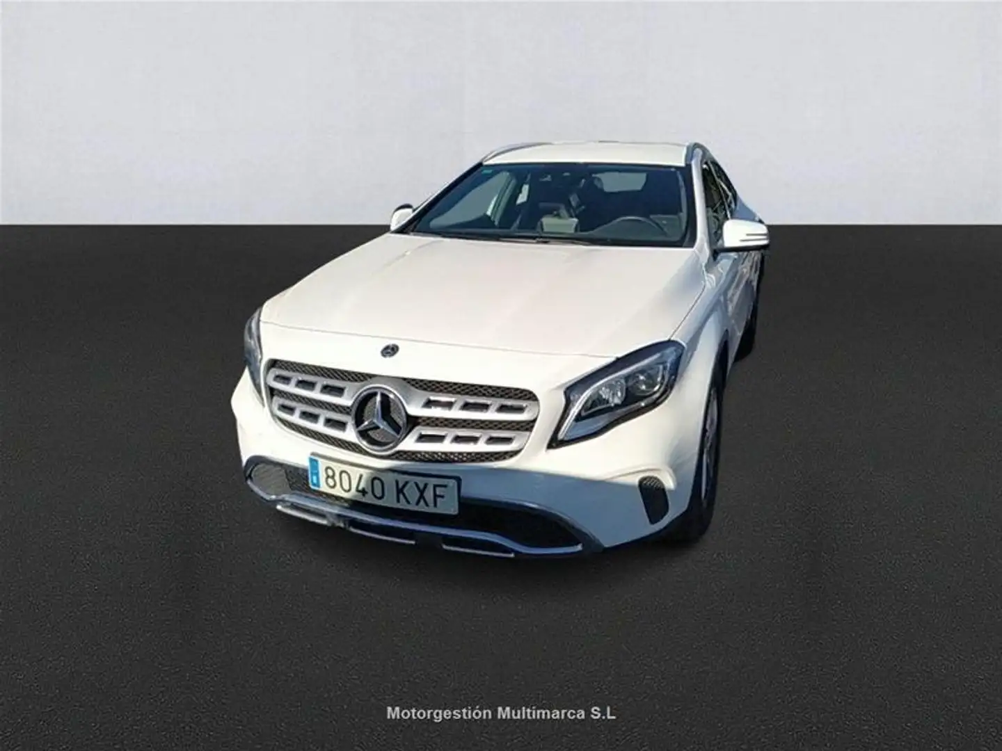 Mercedes-Benz GLA 180 -CLASS - 1