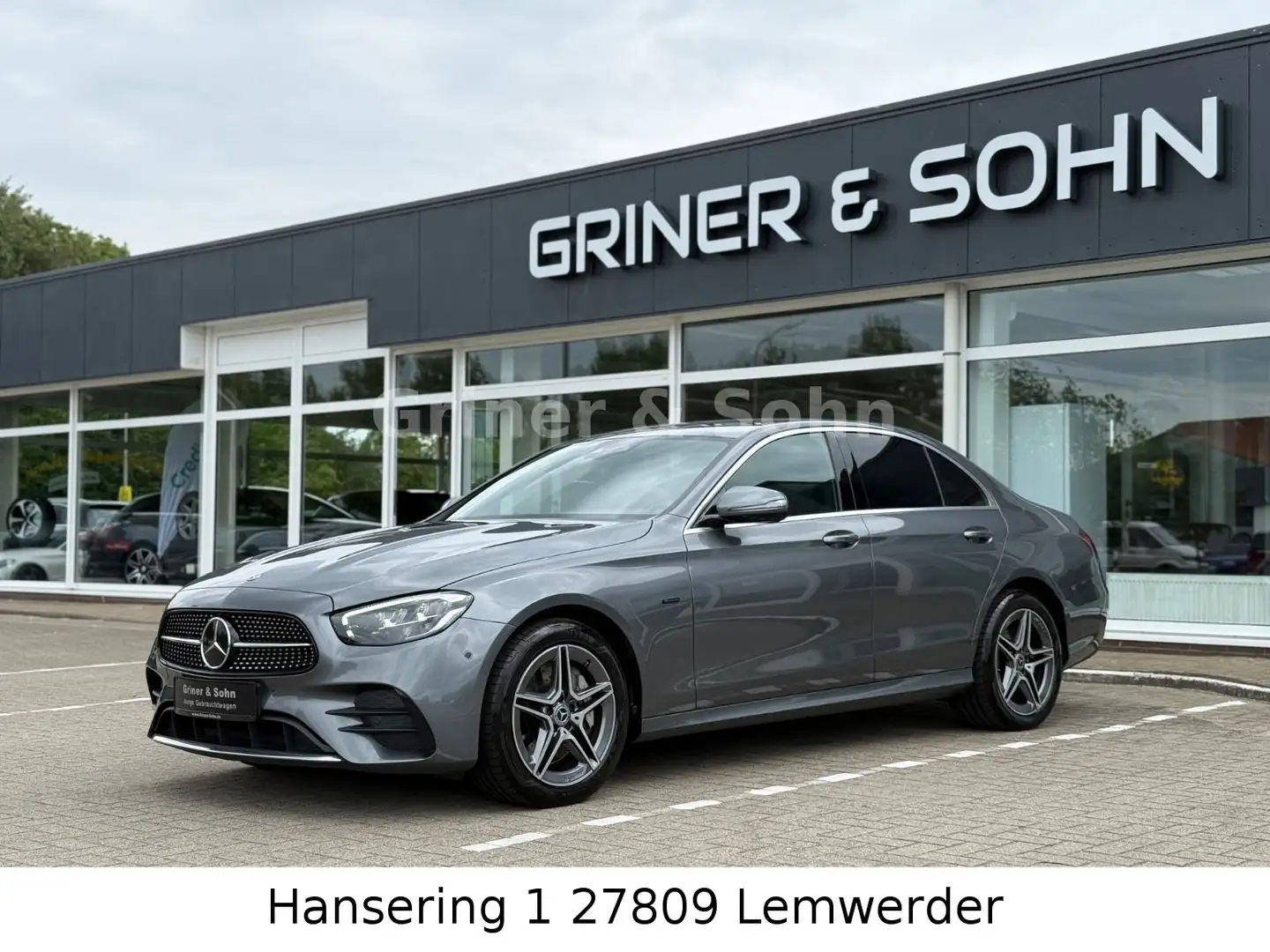 Mercedes-Benz E 300 de Lim,AMG,Widescreen,R-Kam,AHK,Distronic. Grau - 1