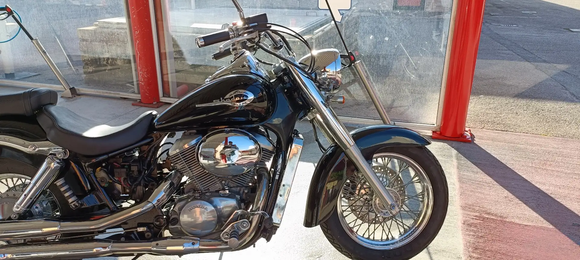 Honda Shadow 750 Negru - 1