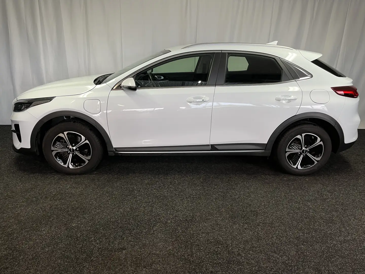 Kia XCeed 1.6 GDi PHEV PLUG-IN DynamicLine ECC/CAMERA/APPLE/ Wit - 2