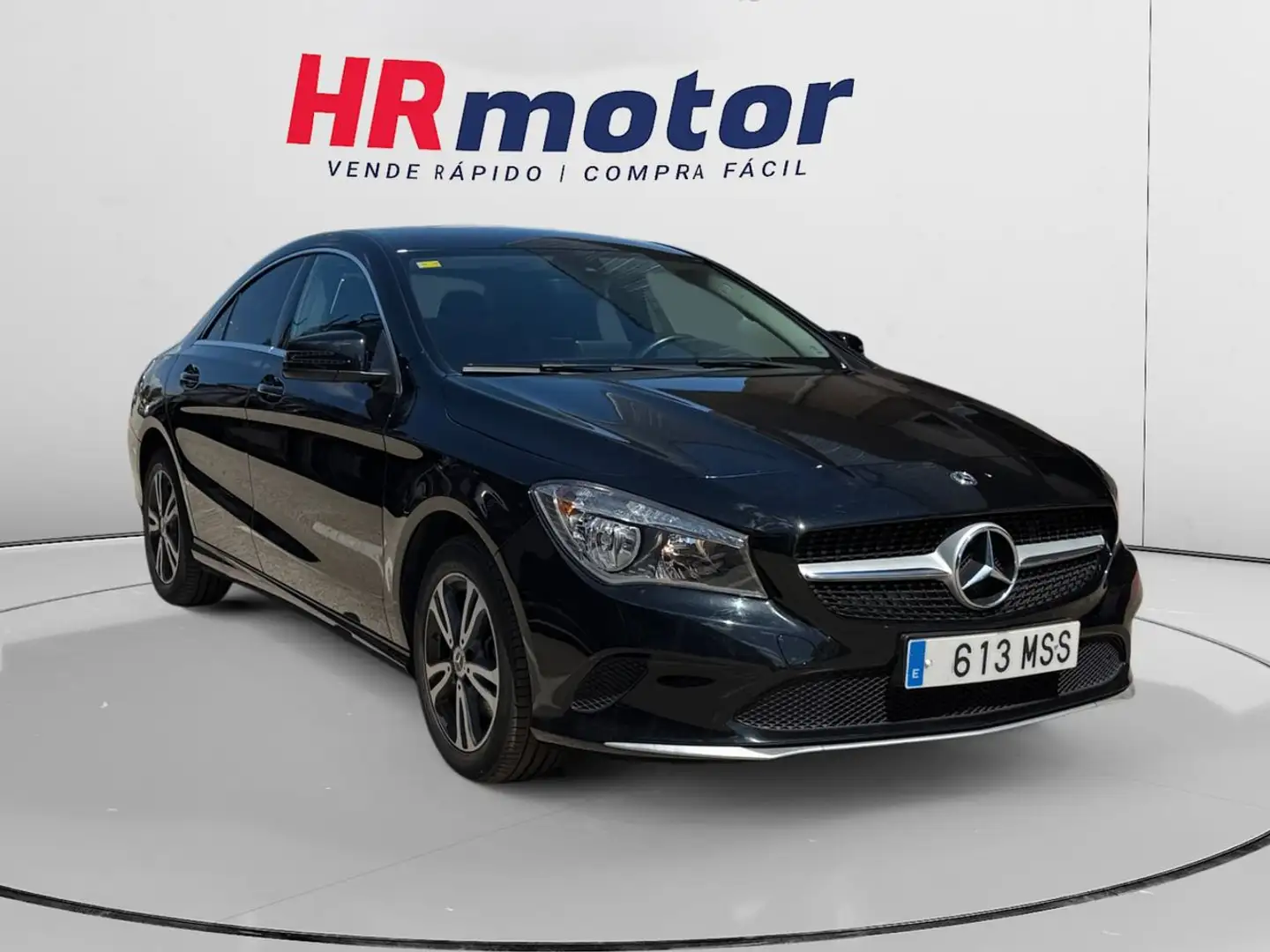 Mercedes-Benz CLA 180 Zwart - 1