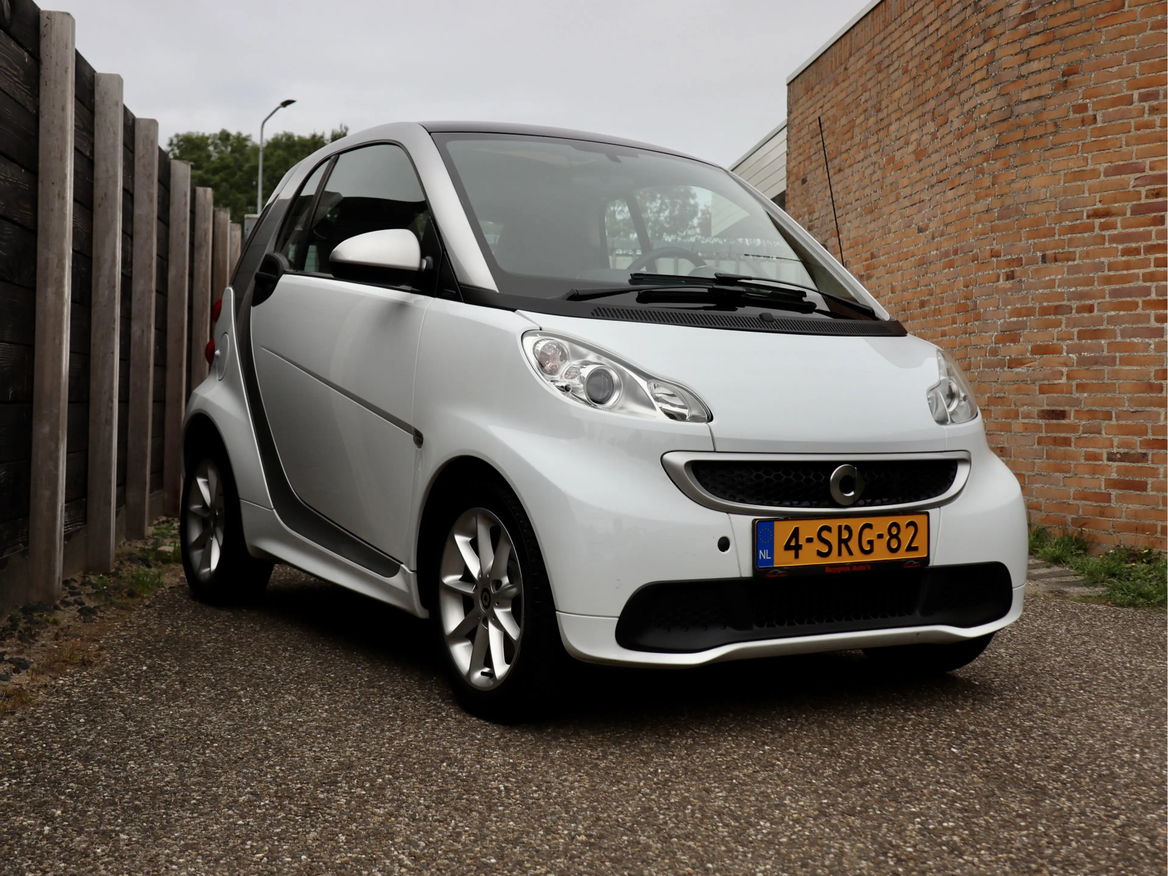 smart forTwo coupé 1.0 mhd Passion automaat | pano | navi — photo 3