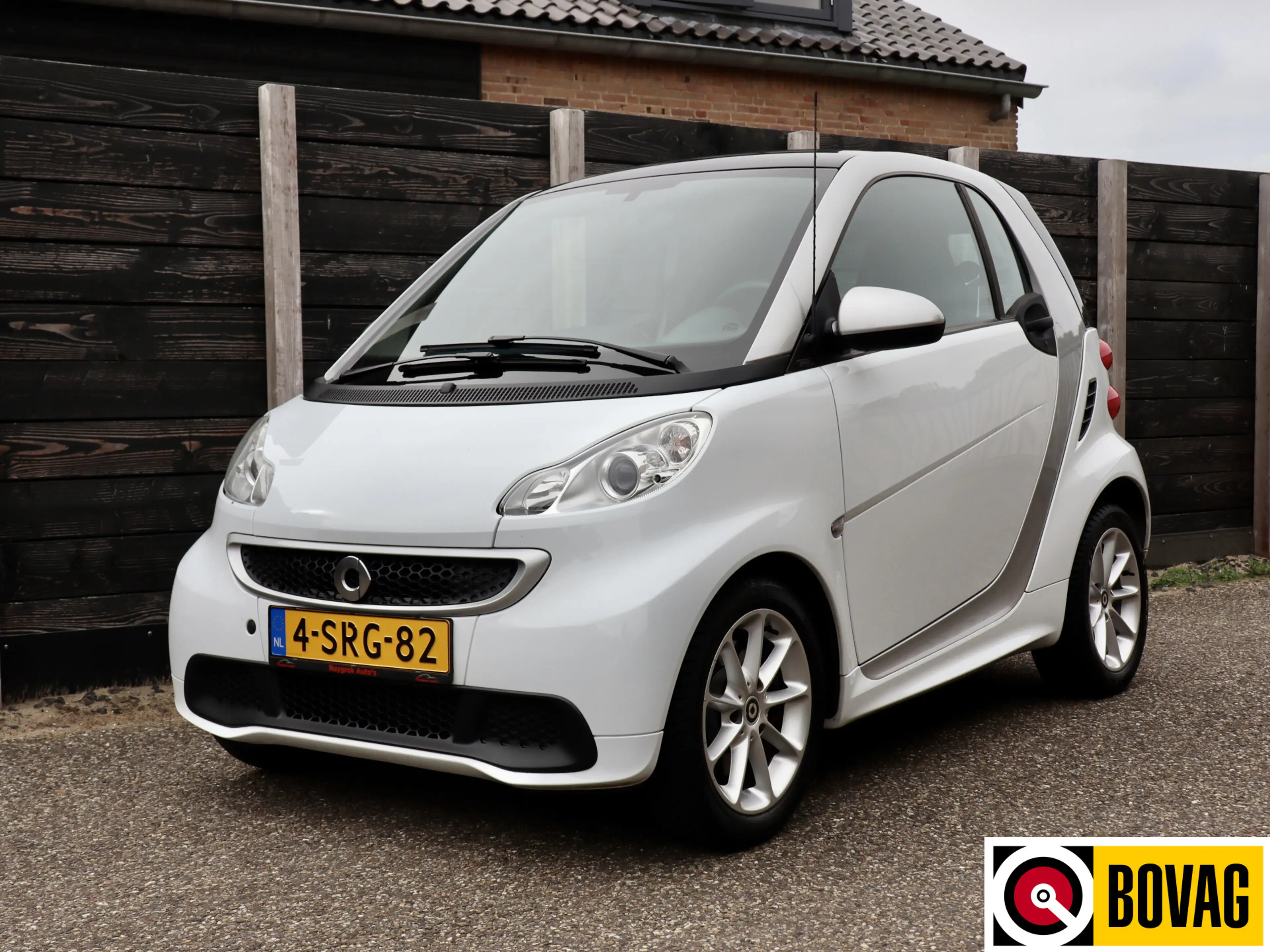 smart forTwo coupé 1.0 mhd Passion automaat | pano | navi