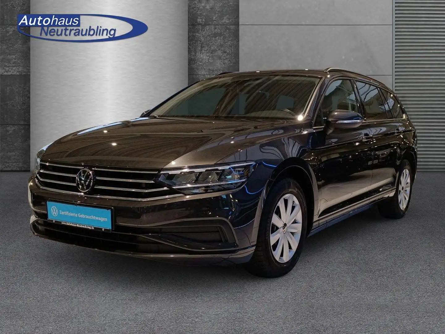 Volkswagen Passat Variant 2.0 TDI 150 PS +NAVI+SHZ+AHK+PDC+ Grau - 2