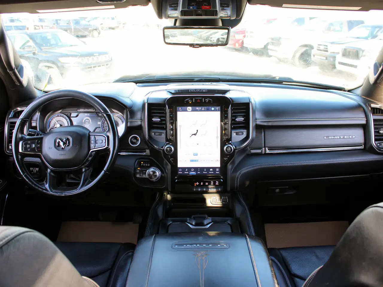 RAM 1500 снимка RAM 1500