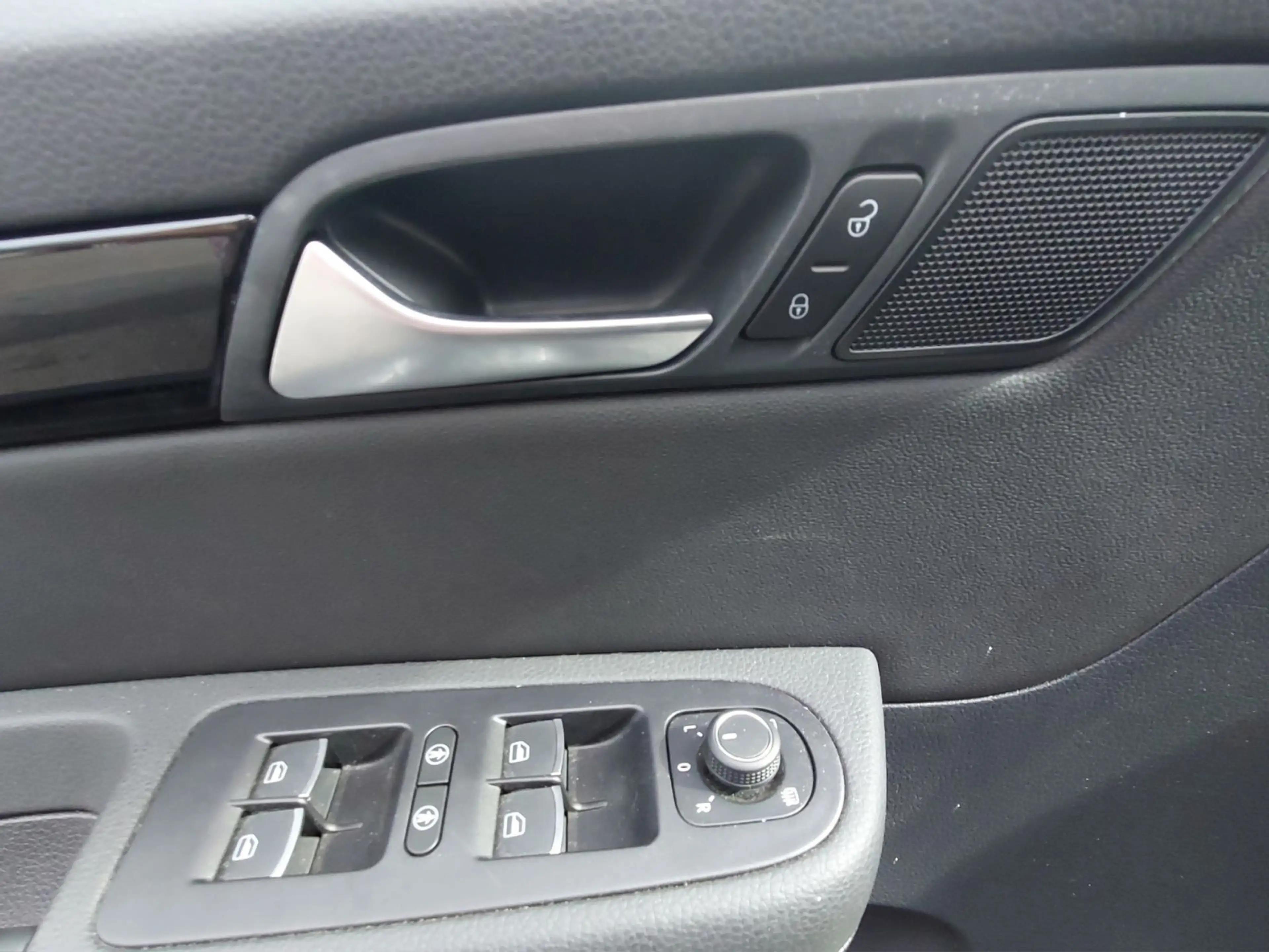 SEAT Alhambra XCELLENCE, Automatik, Alcantara, 7-Sitz — photo 12