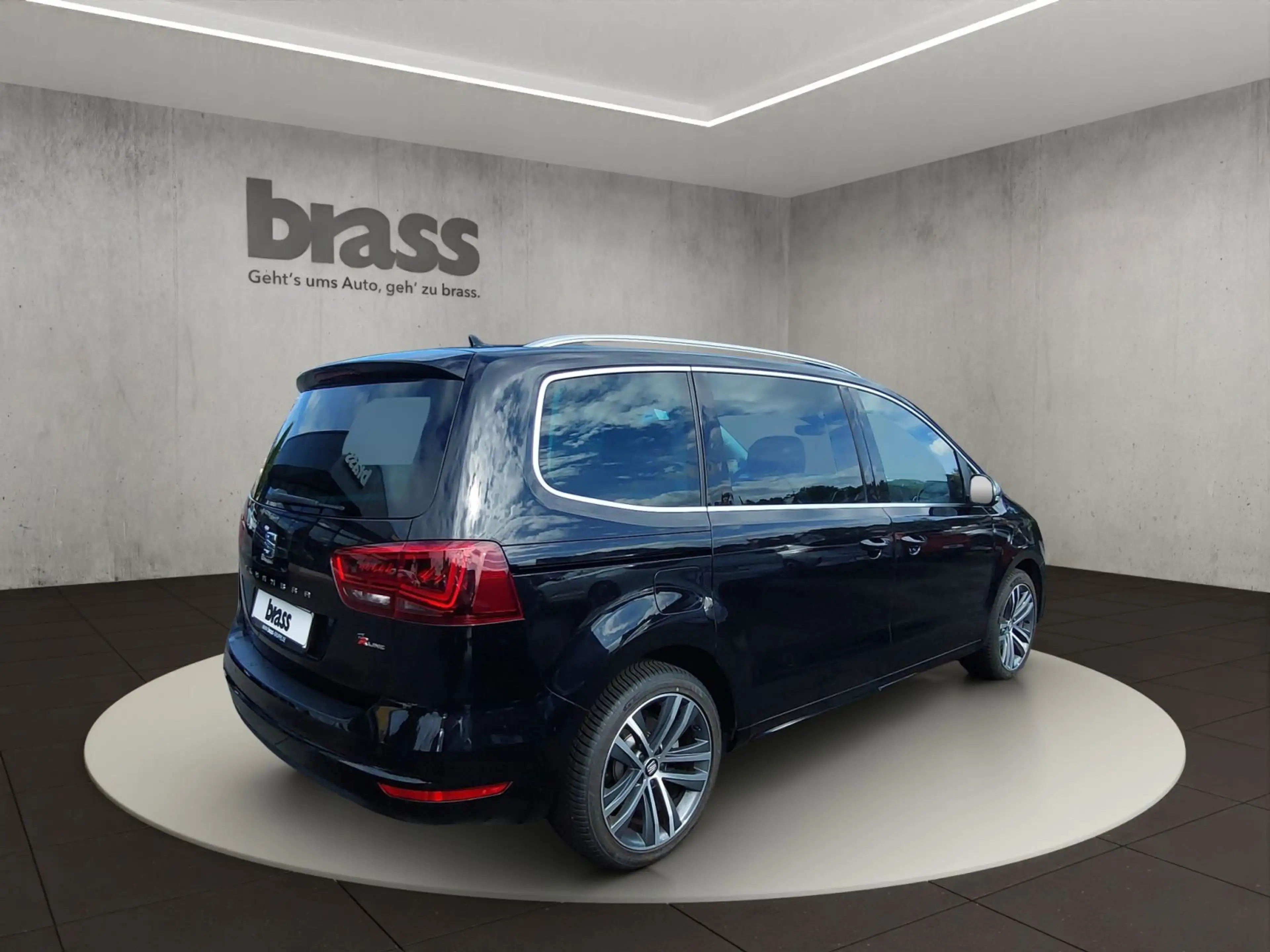 SEAT Alhambra XCELLENCE, Automatik, Alcantara, 7-Sitz — photo 5