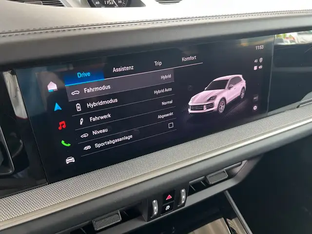 Porsche Cayenne view 13