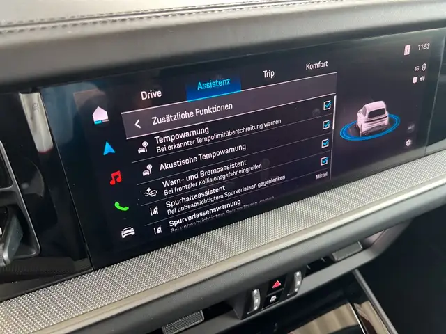 Porsche Cayenne view 15