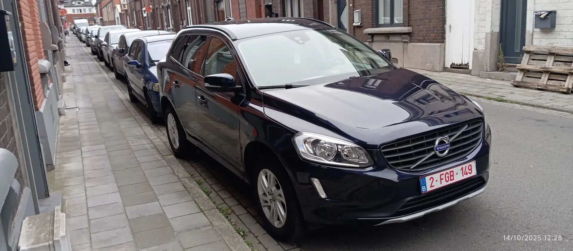 Volvo XC60 D3 Geartronic Kinetic Euro6b Blauw - 2