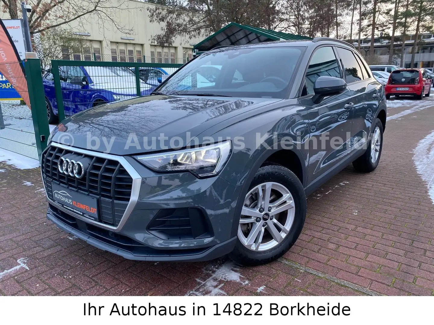 Audi Q3 45 TFSI e |DAB|ACC|NAVI|LED| Grau - 2