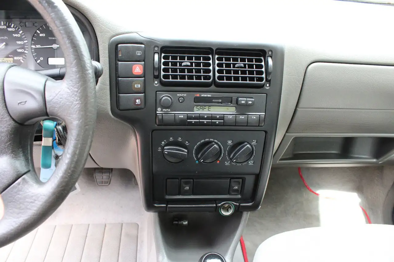 Volkswagen Polo |94000km|TÜV/AU NEU|, foto 9