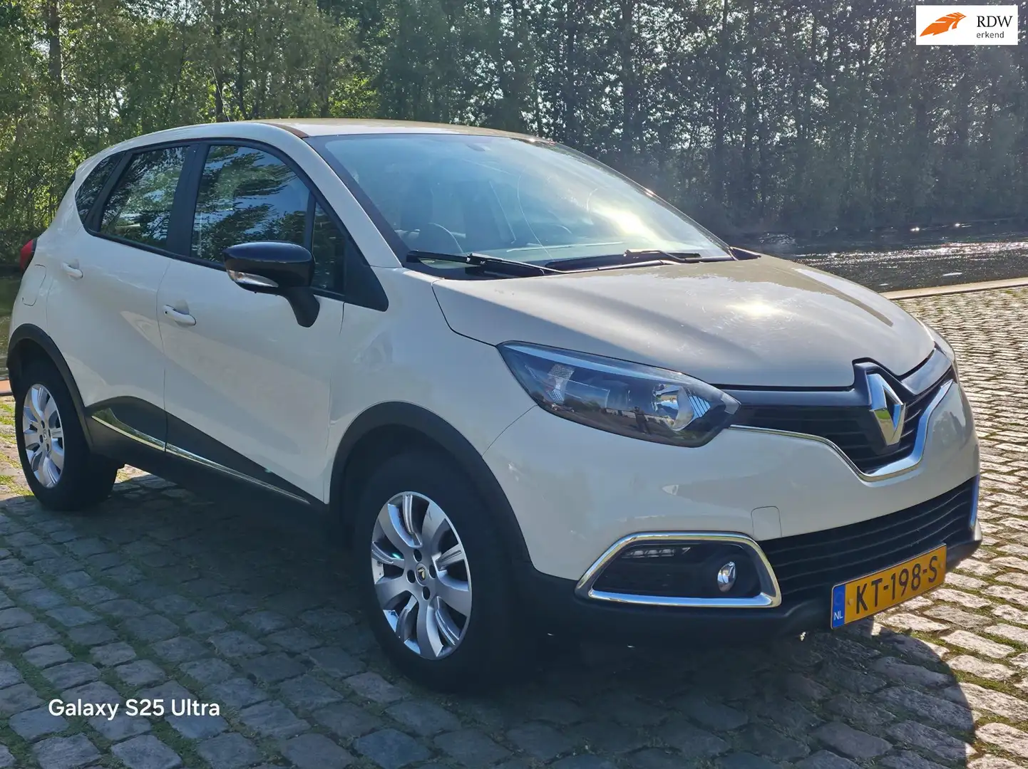 Renault Captur 0.9 TCe Expression Airco cruis control navigatie Wit - 1
