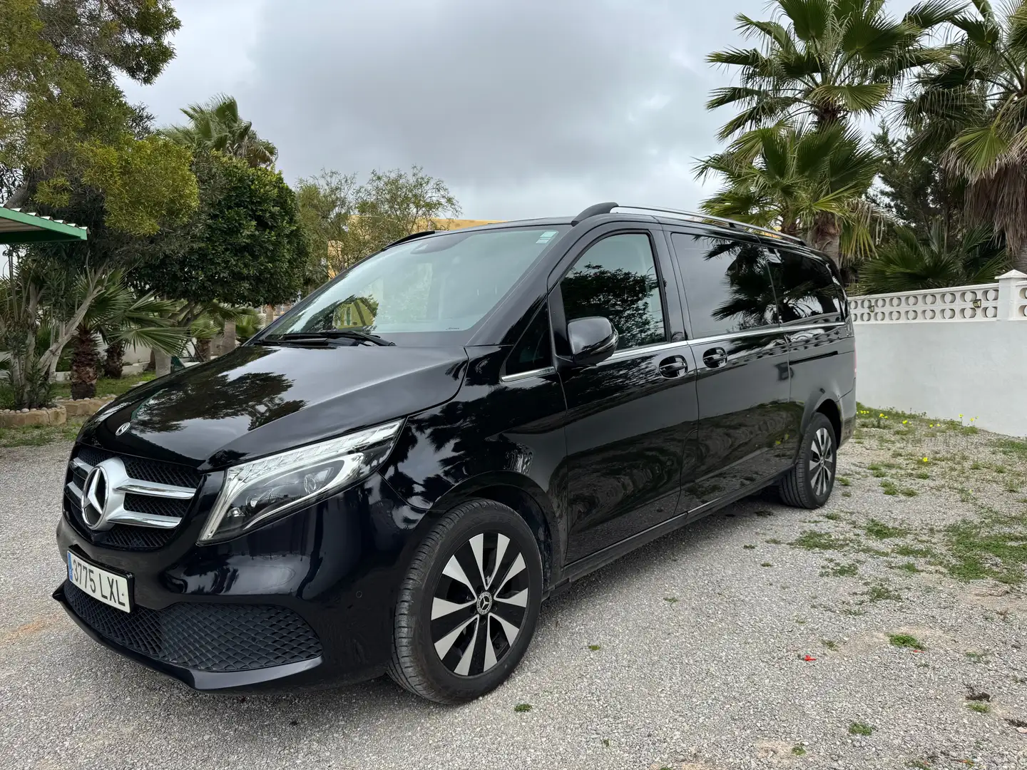 Mercedes-Benz V 220 220d avantgarde XL Negro - 1