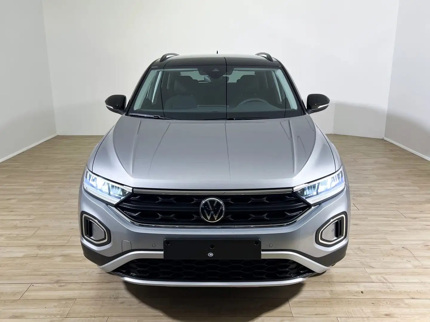 Volkswagen T-Roc Sport 1.0 TSI 85 kW (115 CV) Manuale Argento - 2