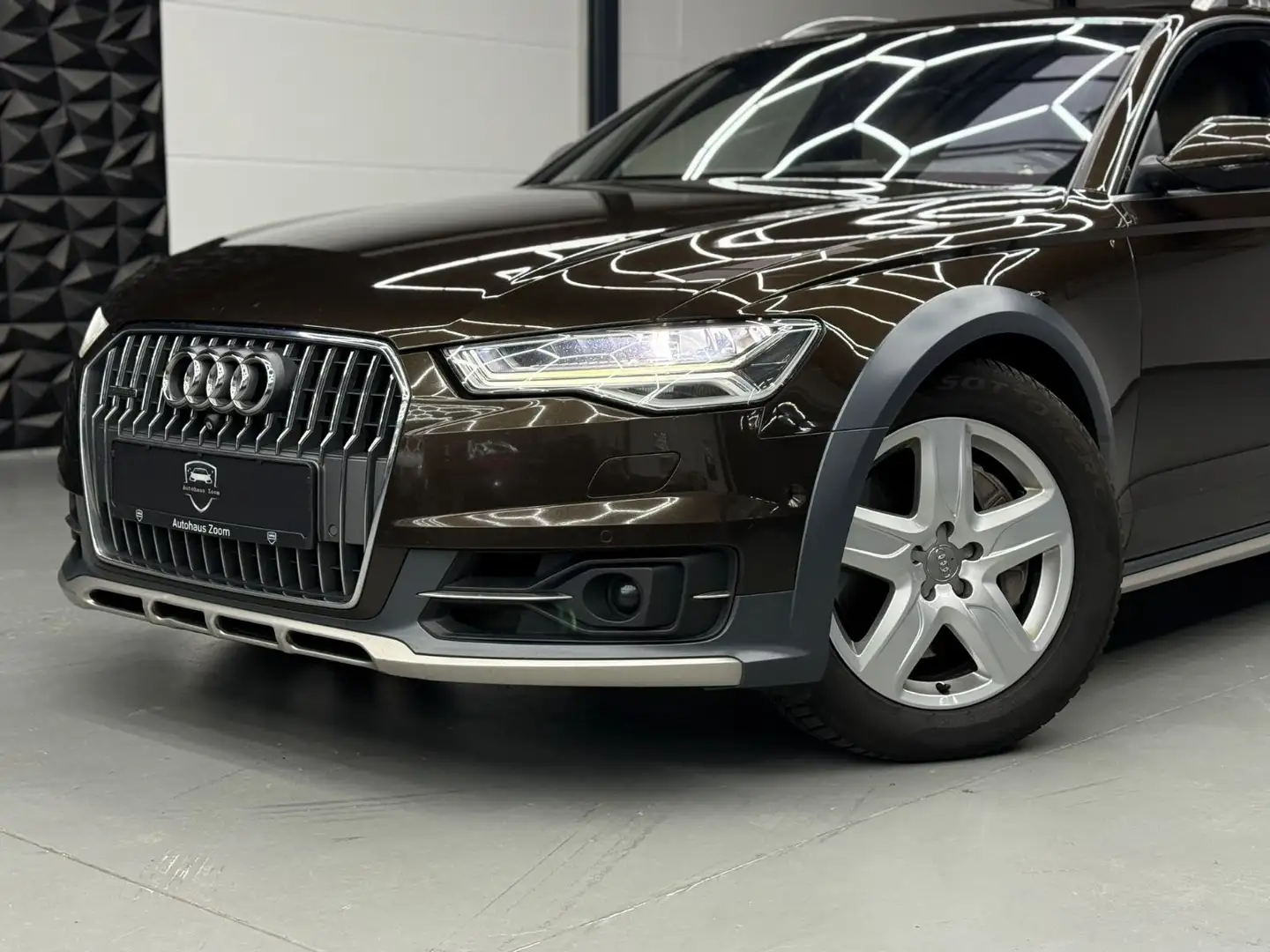 Audi A6 Allroad quattro 3.0 TDI VOLLAUSSTATTUNG Marrón - 2
