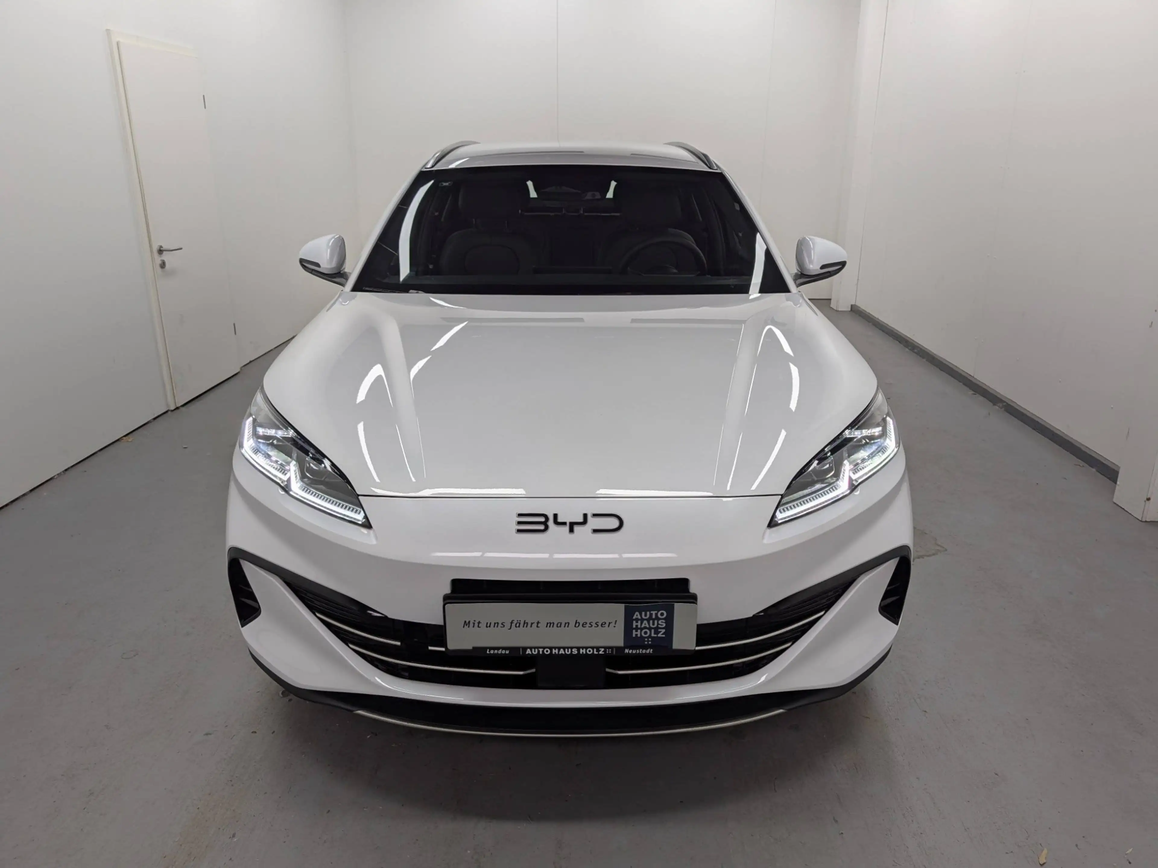 BYD Seal 6 DM-i Touring Boost Navi Kamera LED — photo 6