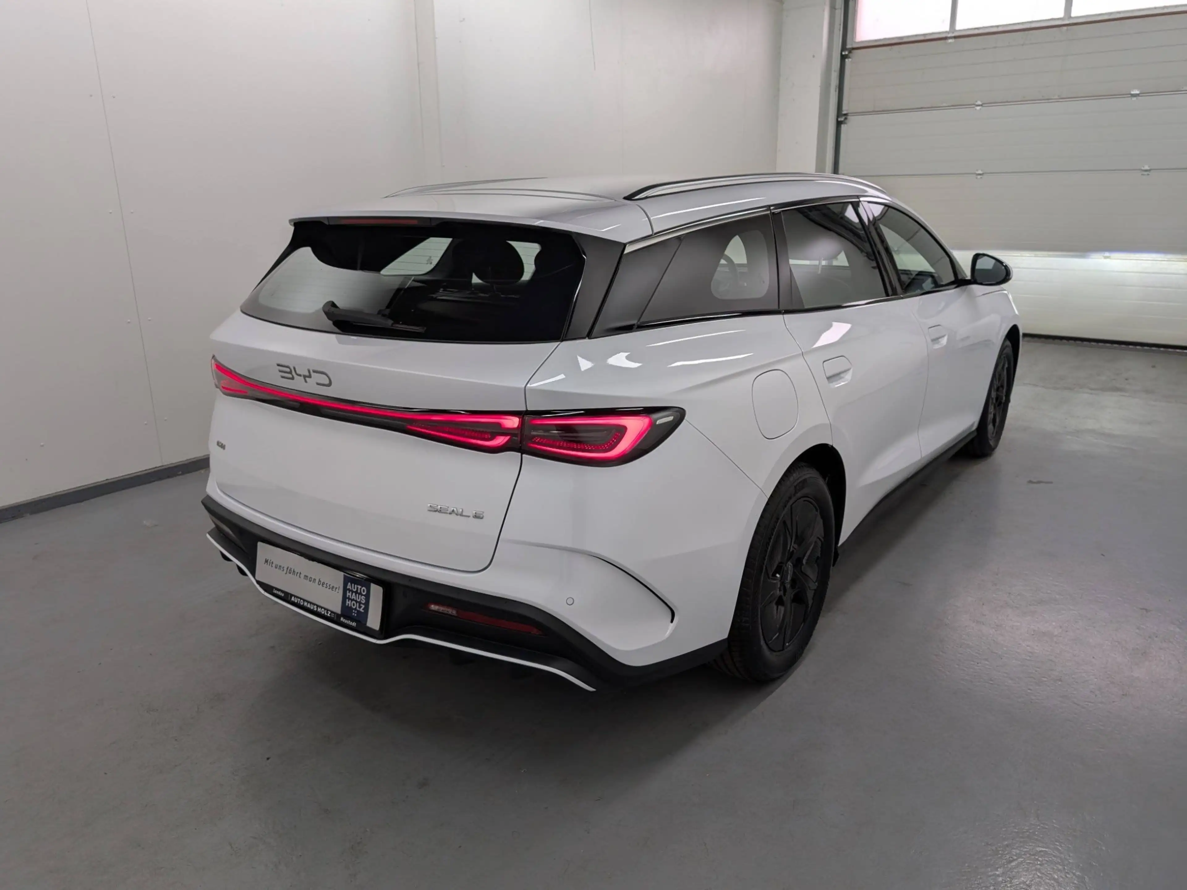 BYD Seal 6 DM-i Touring Boost Navi Kamera LED — photo 4