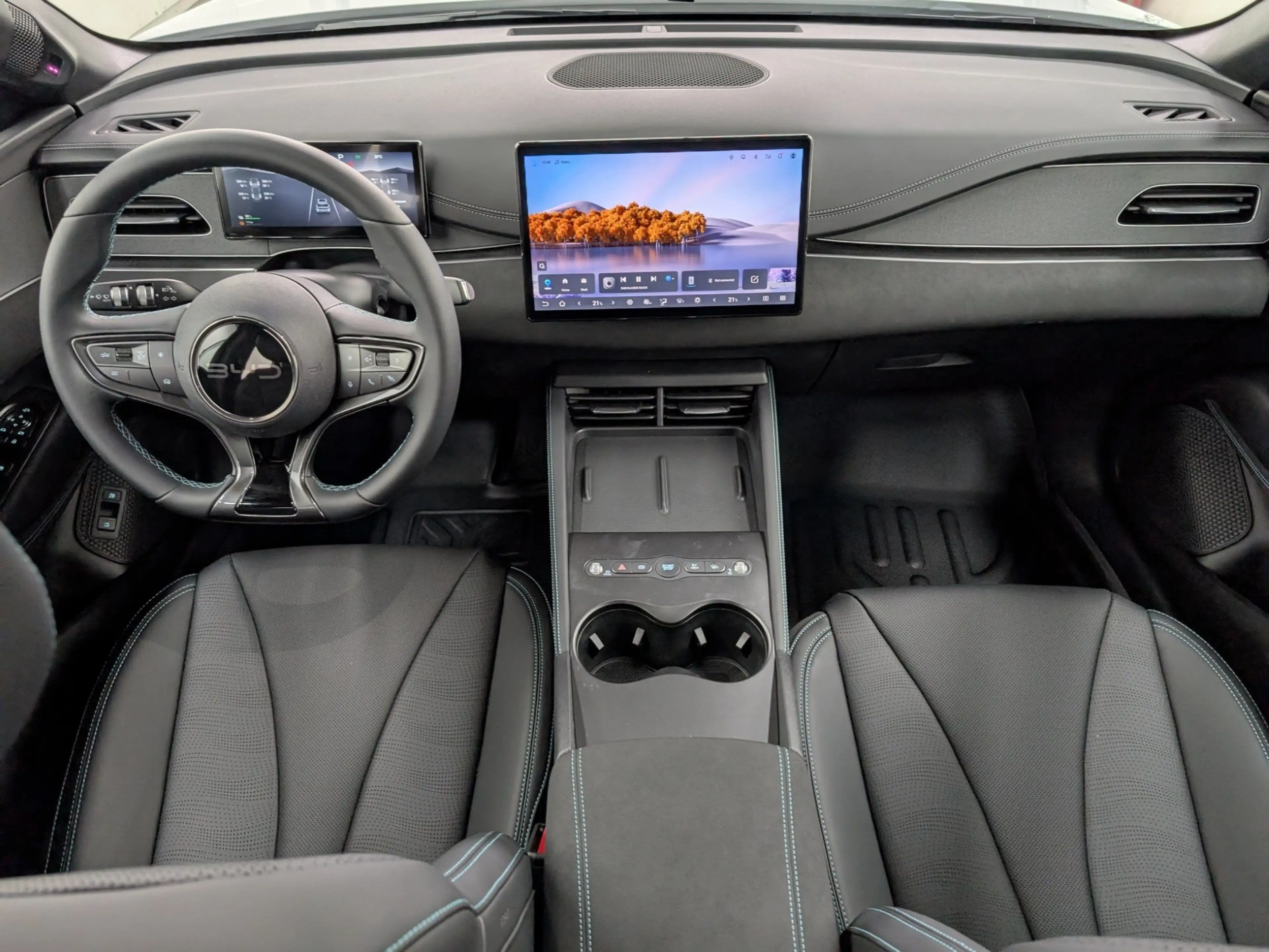 BYD Seal 6 DM-i Touring Boost Navi Kamera LED — photo 14