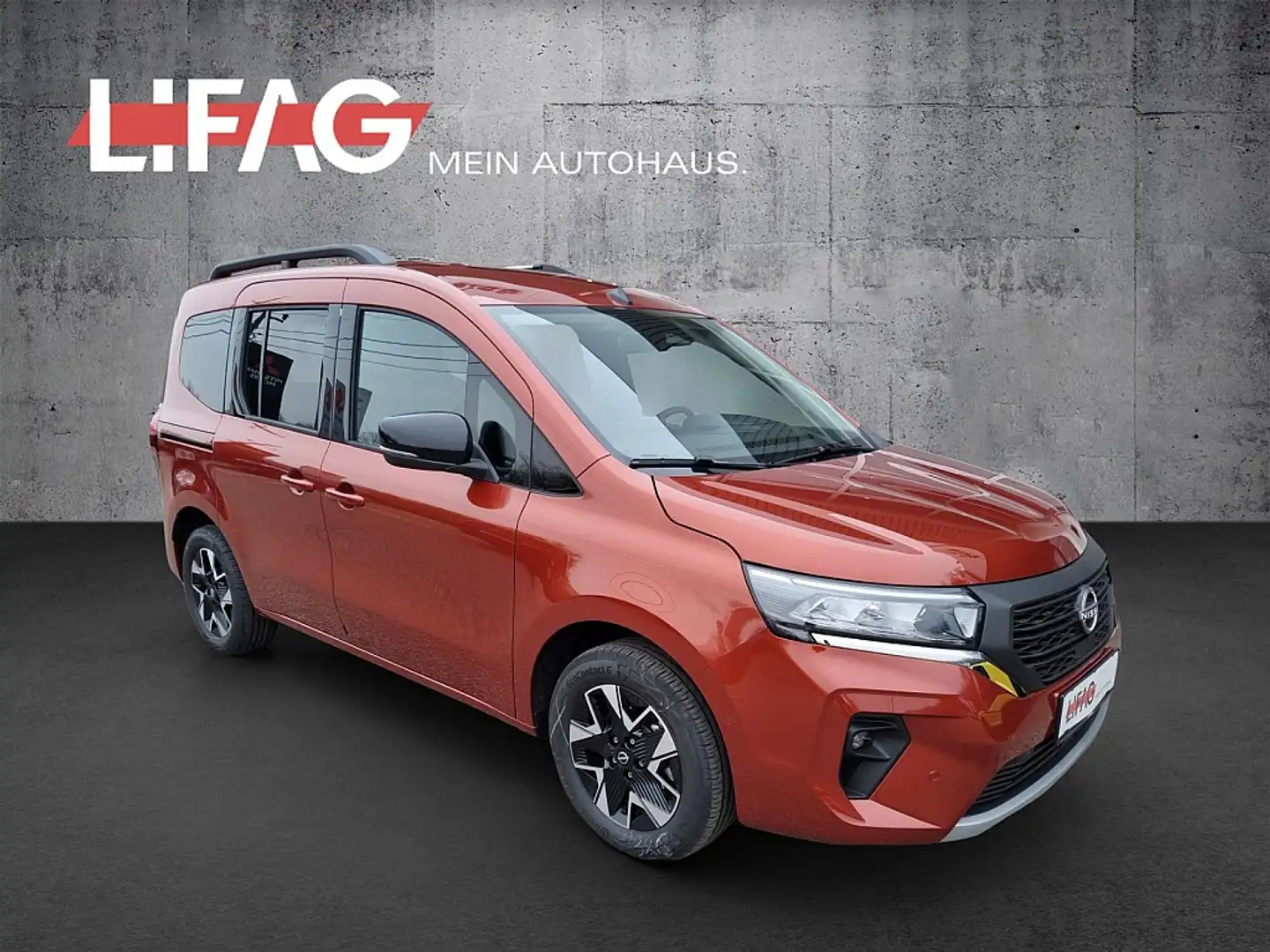 Nissan Townstar L1 DIG-T 130 Tekna 7DCT *ab € 33.590,-* Коричневий - 1