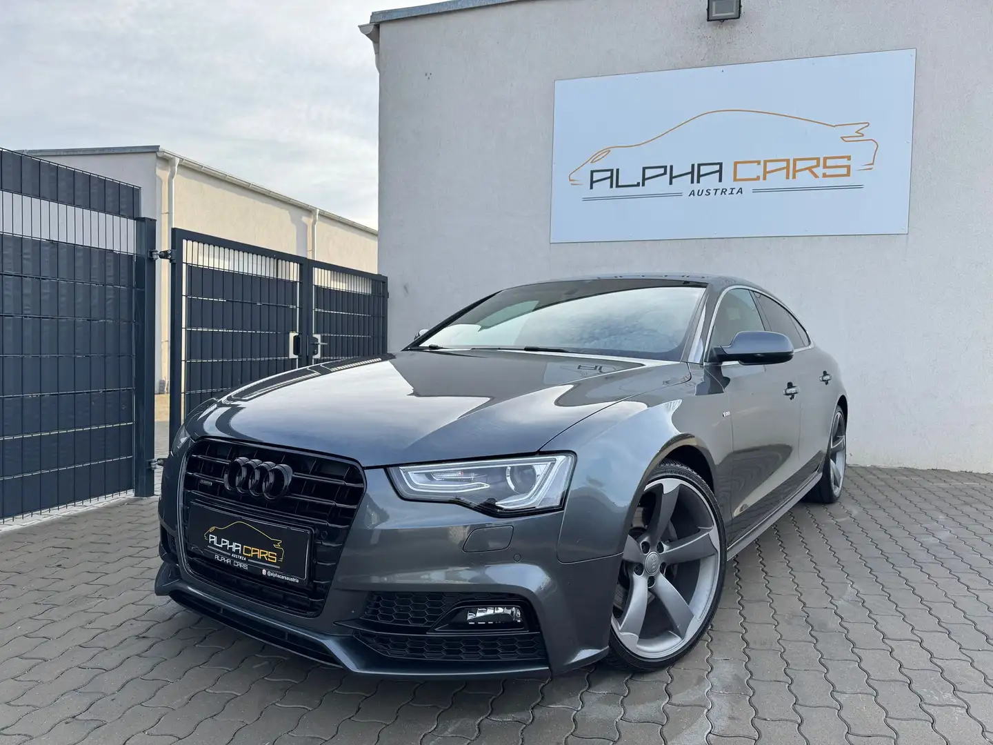 Audi A5 Sportback 3.0 V6 TDI quattro Grau - 2