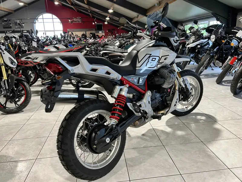 Moto Guzzi V 85 - foto 3