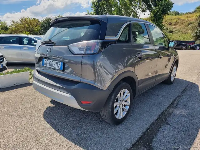 Opel Crossland view 4