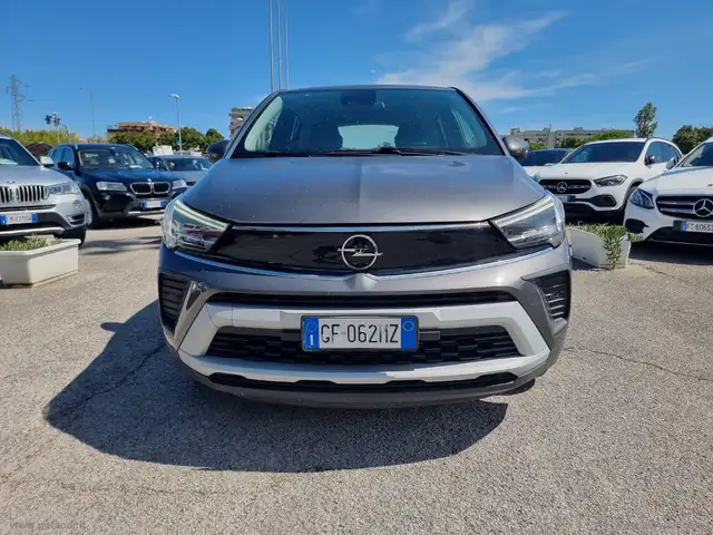 Opel Crossland view 3