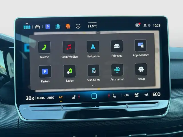 Volkswagen Golf view 12