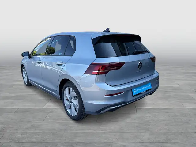 Volkswagen Golf view 5