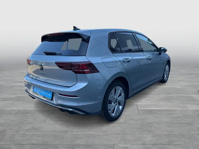 Volkswagen Golf view 6