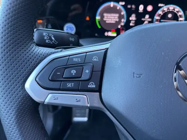 Volkswagen Golf view 16