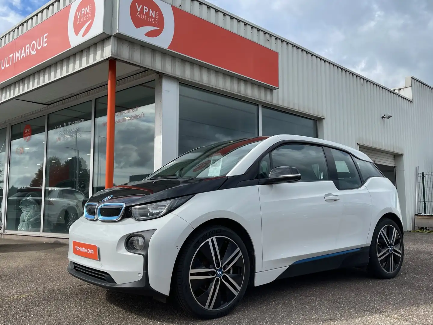 BMW i3 170 ch UrbanLife avec prolongateur d\u0027autonomie A Wit - 1